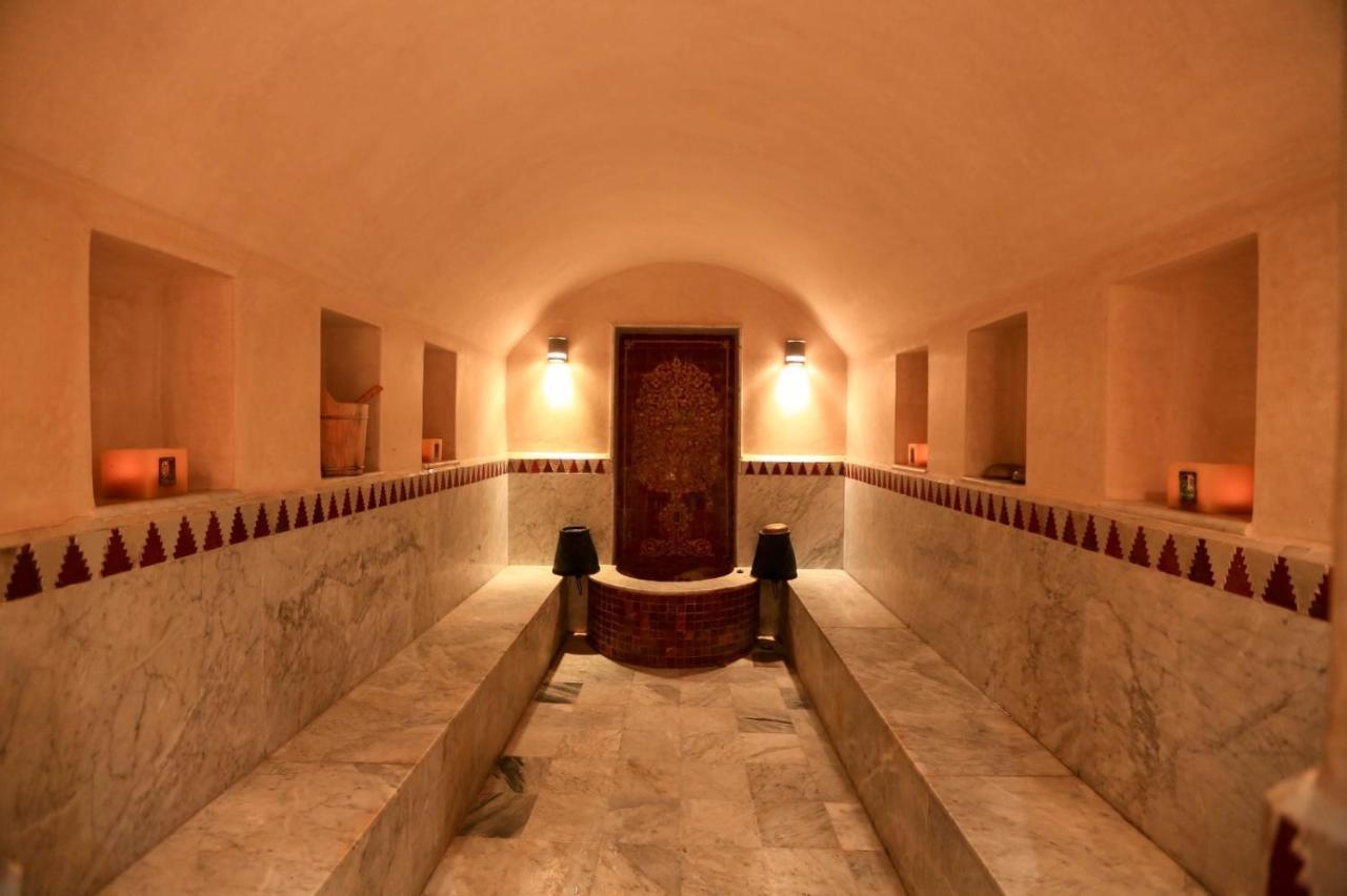 Villa May Sur Le Golf De La Palmeraie With Cooker And Butler Included Marrakesh Exterior photo
